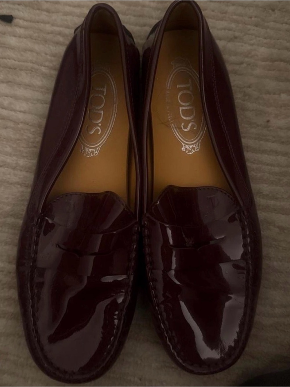 TOD'S Women's Burgundy Patent Leather Penny Loafers